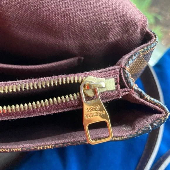 Authentic LOUIS VUITTON Damier Ebene Hoxton GM Shoulder Bag Brown (Made in USA) - Picture 10 of 16